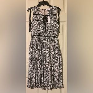 Rebecca Minkoff Thea Pleated Midi Dress Black and White Print Size Small NWT